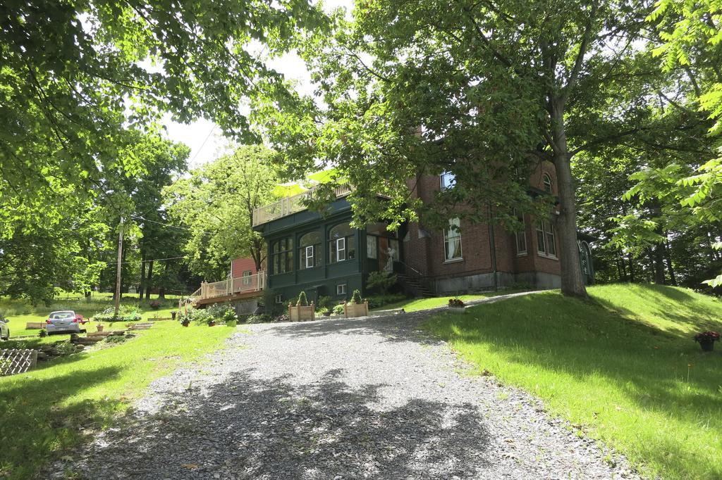 Ile De Garde B&B Sherbrooke Exterior photo
